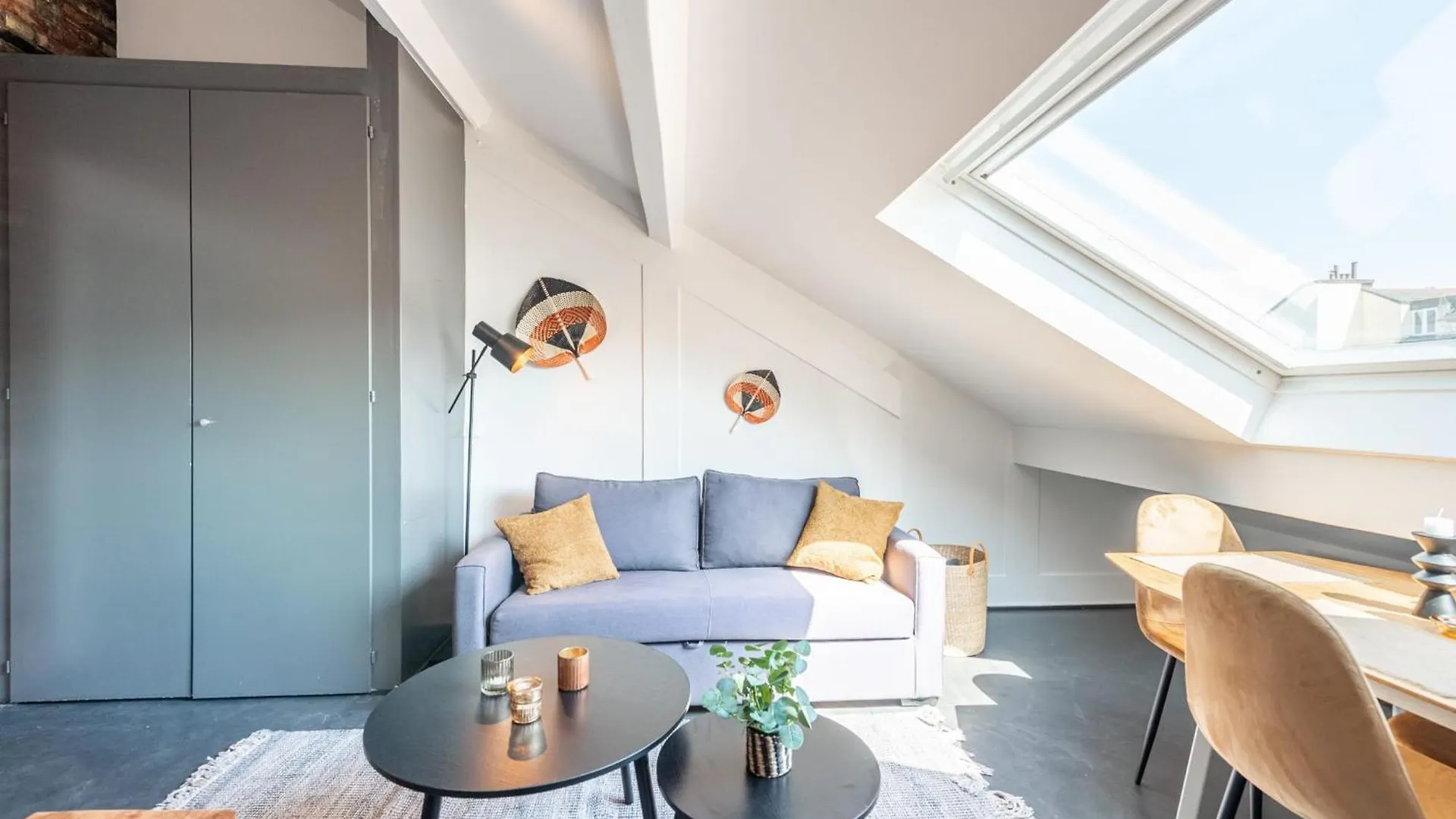 The White Duplex Apartment Annecy